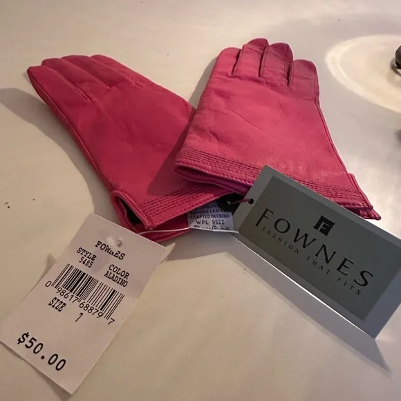 Pink Winter Mittens Warm Accessories - Picture 3 of 4